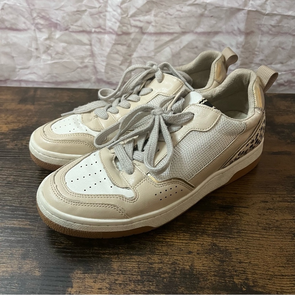 Shu Shop Romi Gold Cheetah Sneakers Women’s Size 8.5 Casual Fashion Shoes